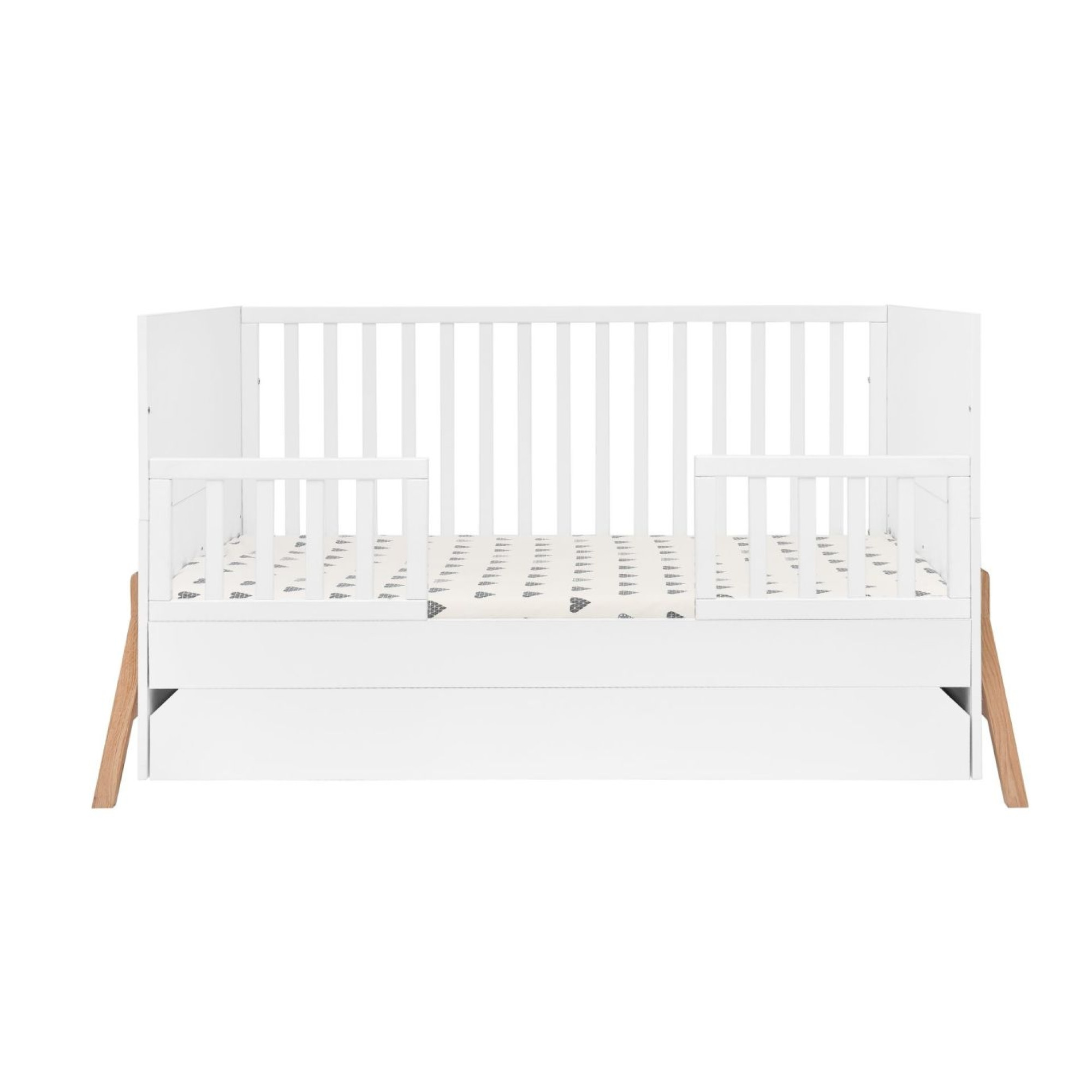 Patut bebe transformabil, cu sertar, lemn/MDF, Alb, stil scandinav, 140 x 70 cm, colectia LOTTA