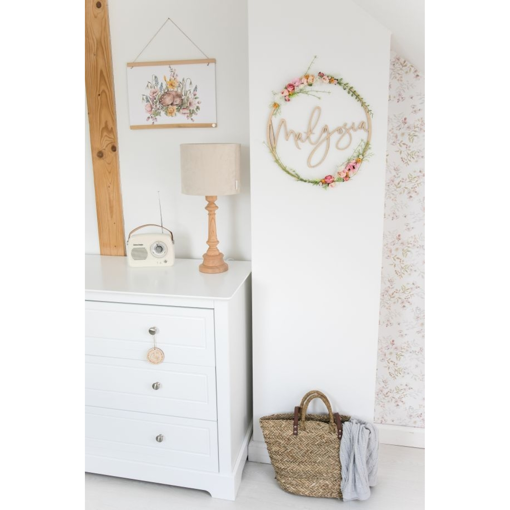 Comoda 3 sertare, MDF, Alb, stil clasic-romantic, colectia Marylou