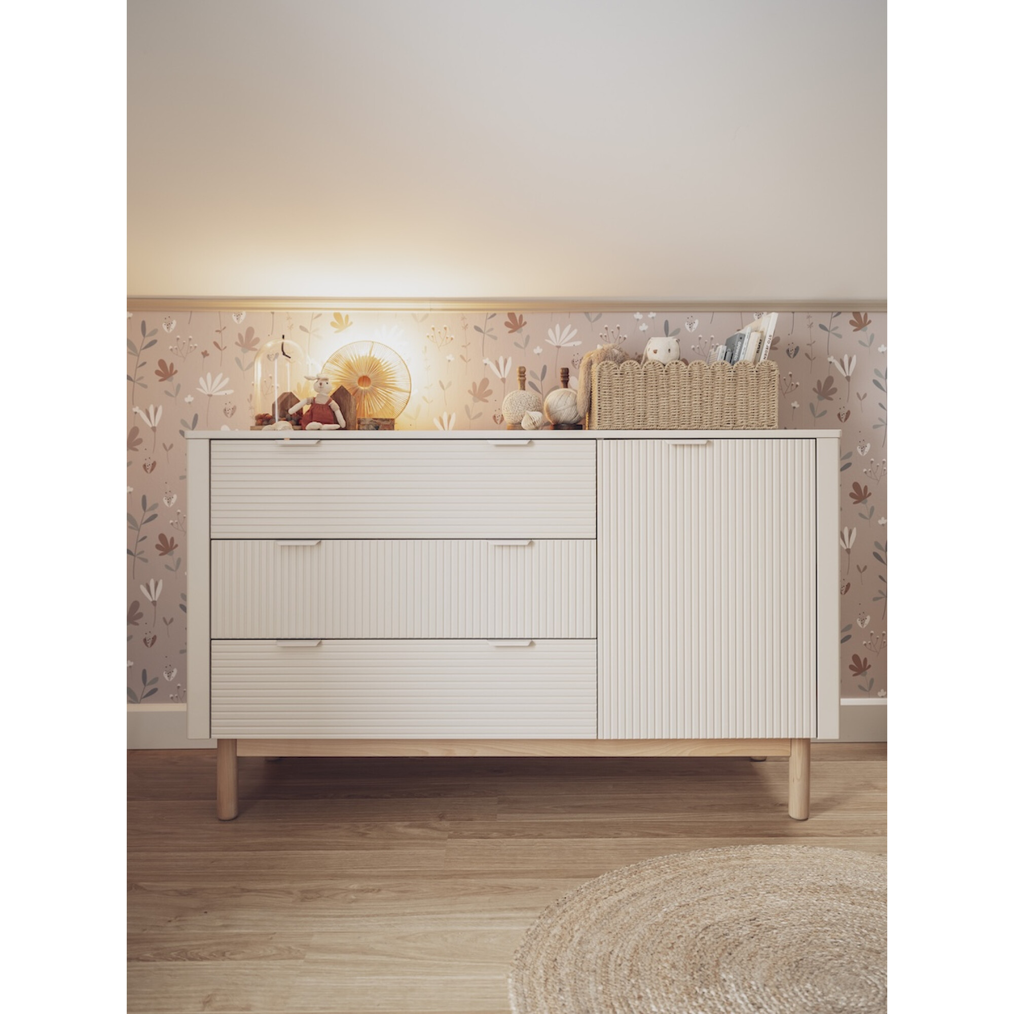 Comoda 3 sertare + dulapior  din lemn masiv / MDF, colectia Miloo, champagne
