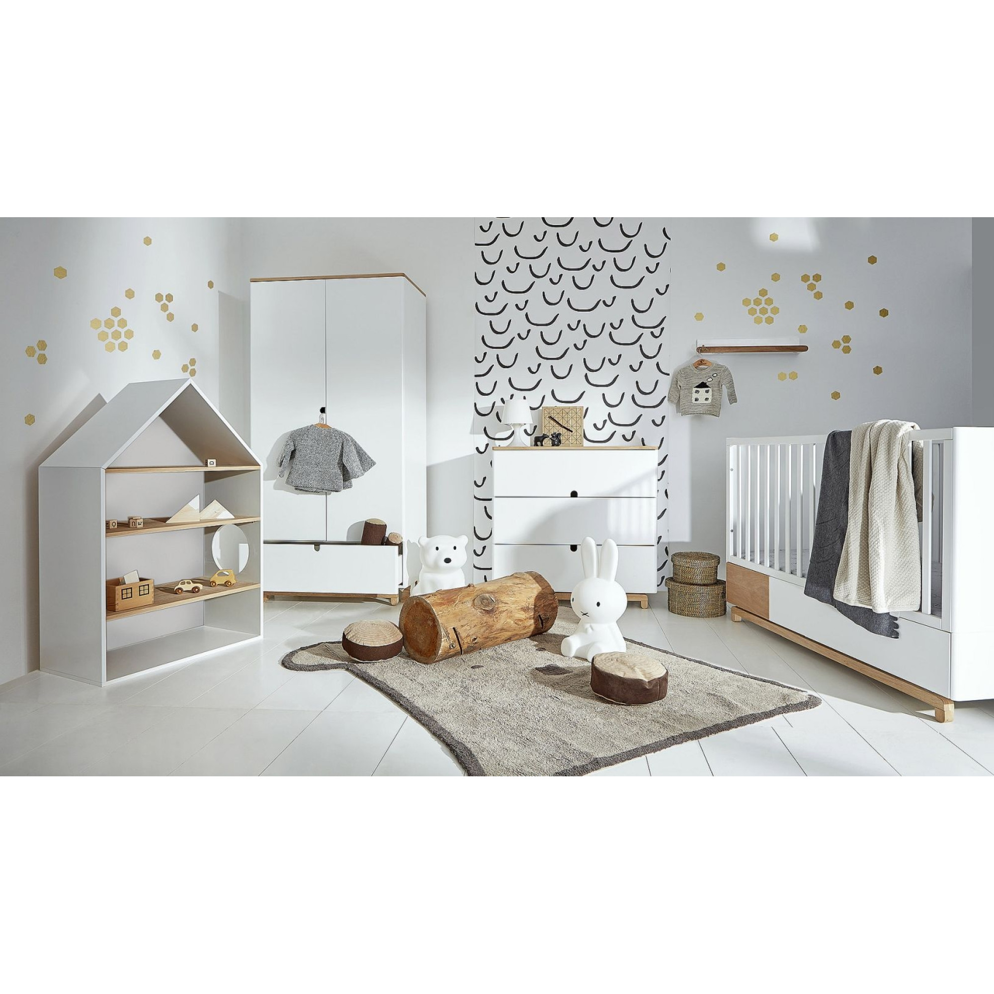 Patut bebe transformabil, cu sertar, MDF picioare lemn stejar, stil modern 140 x 70 cm, colectia NOMI