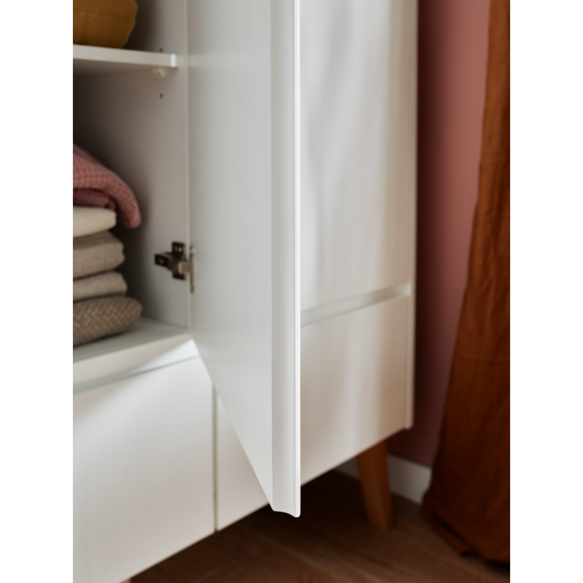 Dulap 3 usi, 2 sertare, MDF/lemn de fag, 200x150, cm, Swing Alb