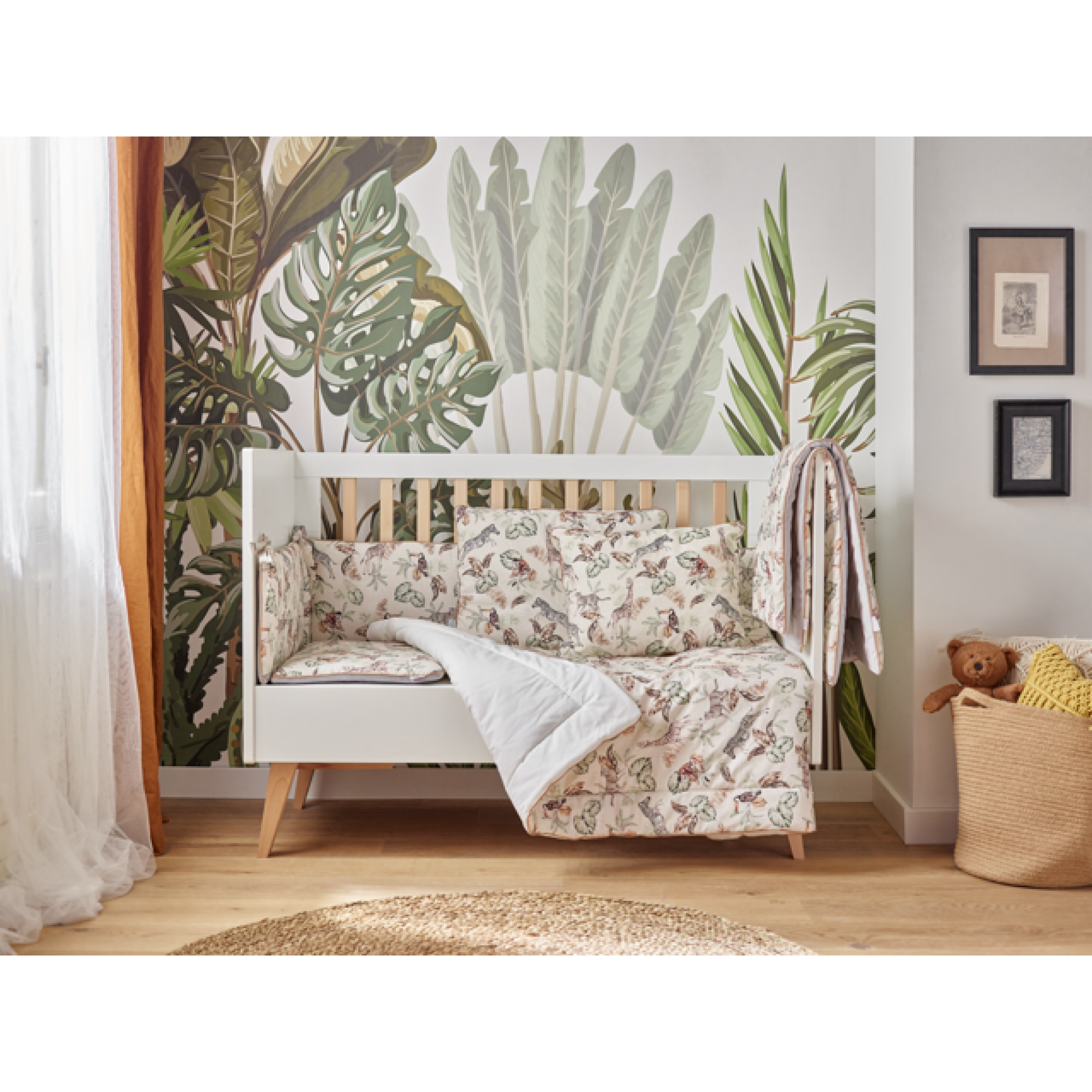 Patut bebe transformabil, MDF/Lemn de Fag, ALB, stil Scandinav, 70x140 cm, colectia SWING
