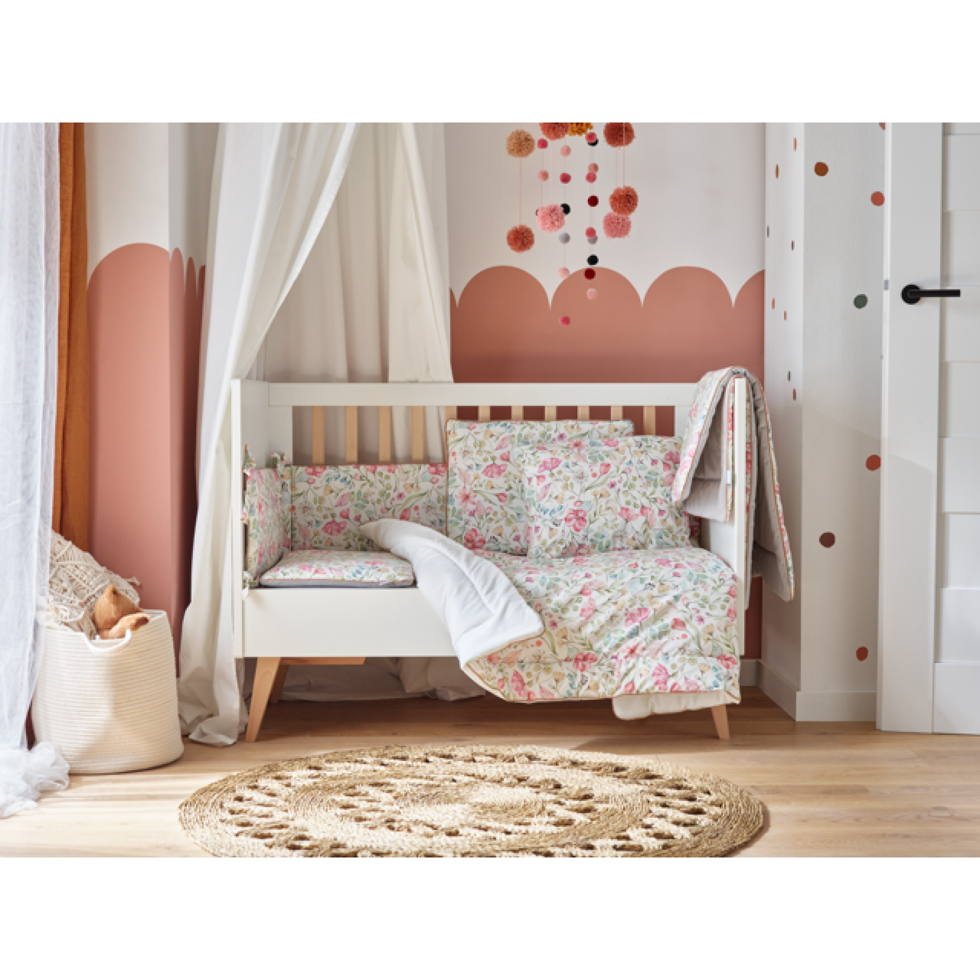 Patut bebe transformabil, MDF/Lemn de Fag, ALB, stil Scandinav, 70x140 cm, colectia SWING