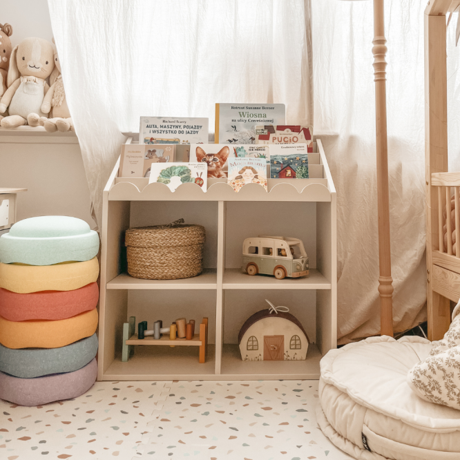 Book Nook, Biblioteca Montessori, Latte