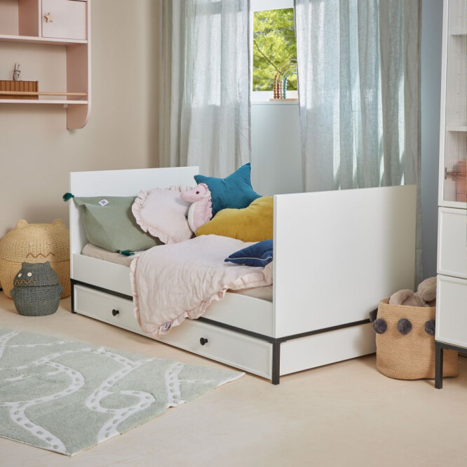 Patut bebe Lumi, transformabil, Modern, Lemn de Pin, picioare metalice, 70x140 cm