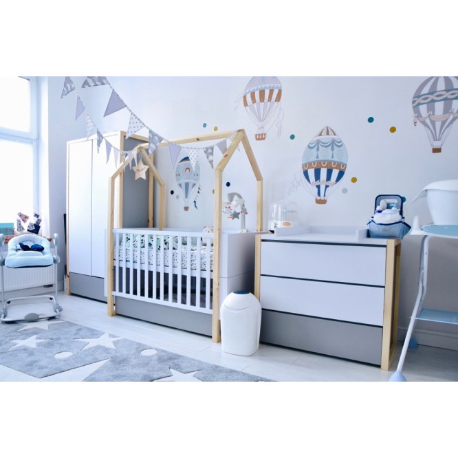 Patut bebe tip casuta, transformabil, cu sertar, Cadru de lemn, stil montessori, 140/160 x 70 cm colectia PINETTE